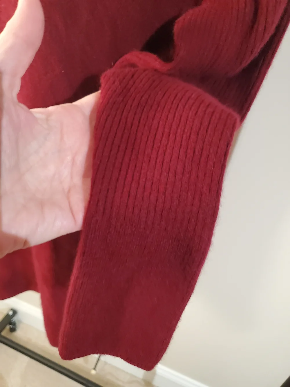 Isaac Mizrahi Live Cashmere V-Neck Tunic Sweater Burgundy Large